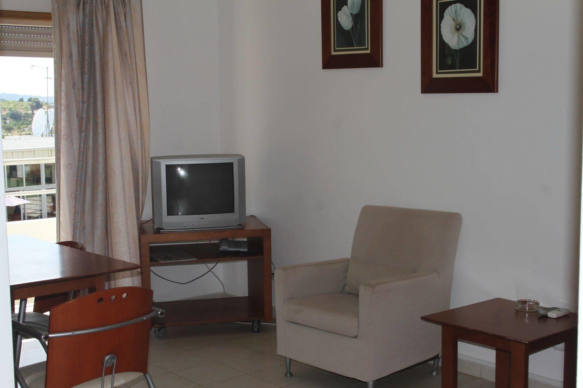 Apartamentos Santa Teresinha 阿尔沃尔 外观 照片